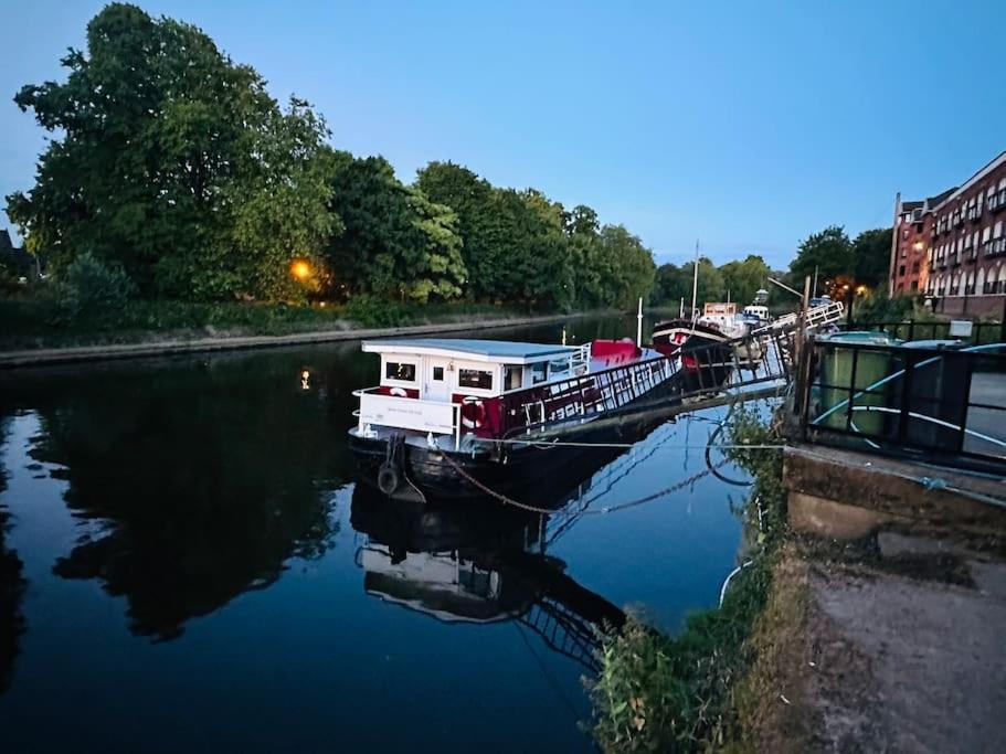 Unique Houseboat Experience I Central City Break Йорк Екстер'єр фото